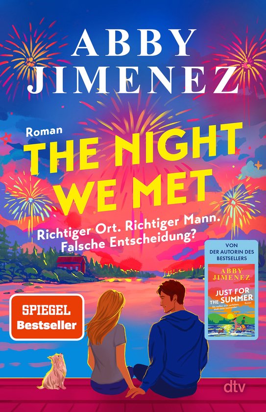 Boekomslag van 'The Night We Met' met vuurwerk, een stel en een hond.