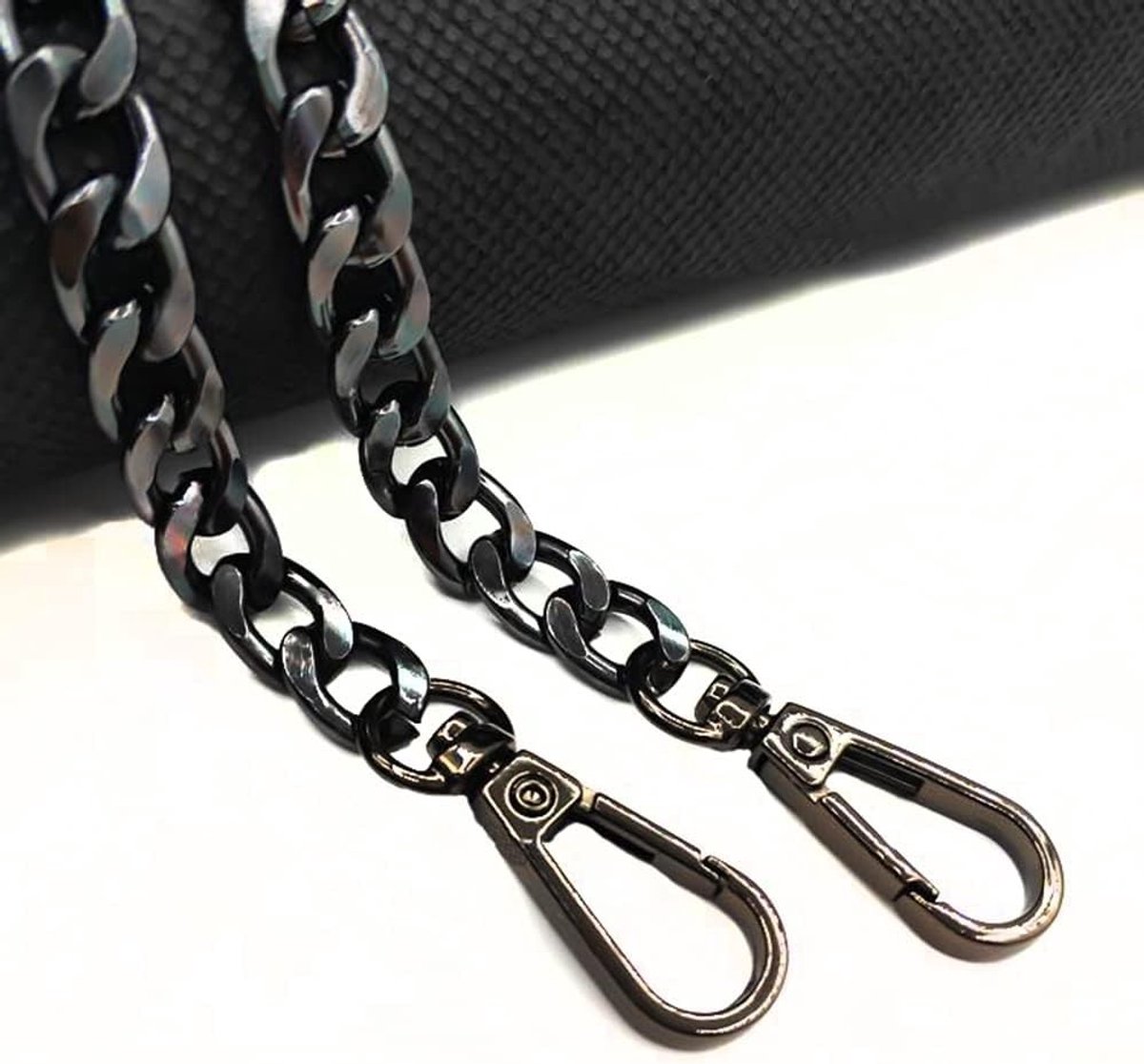 Stijlvolle Metalen Schouderband van 120 cm voor Handtassen en Schoudertassen, Vervangende Ketting in Zwart, Perfect voor Damesaccessoires