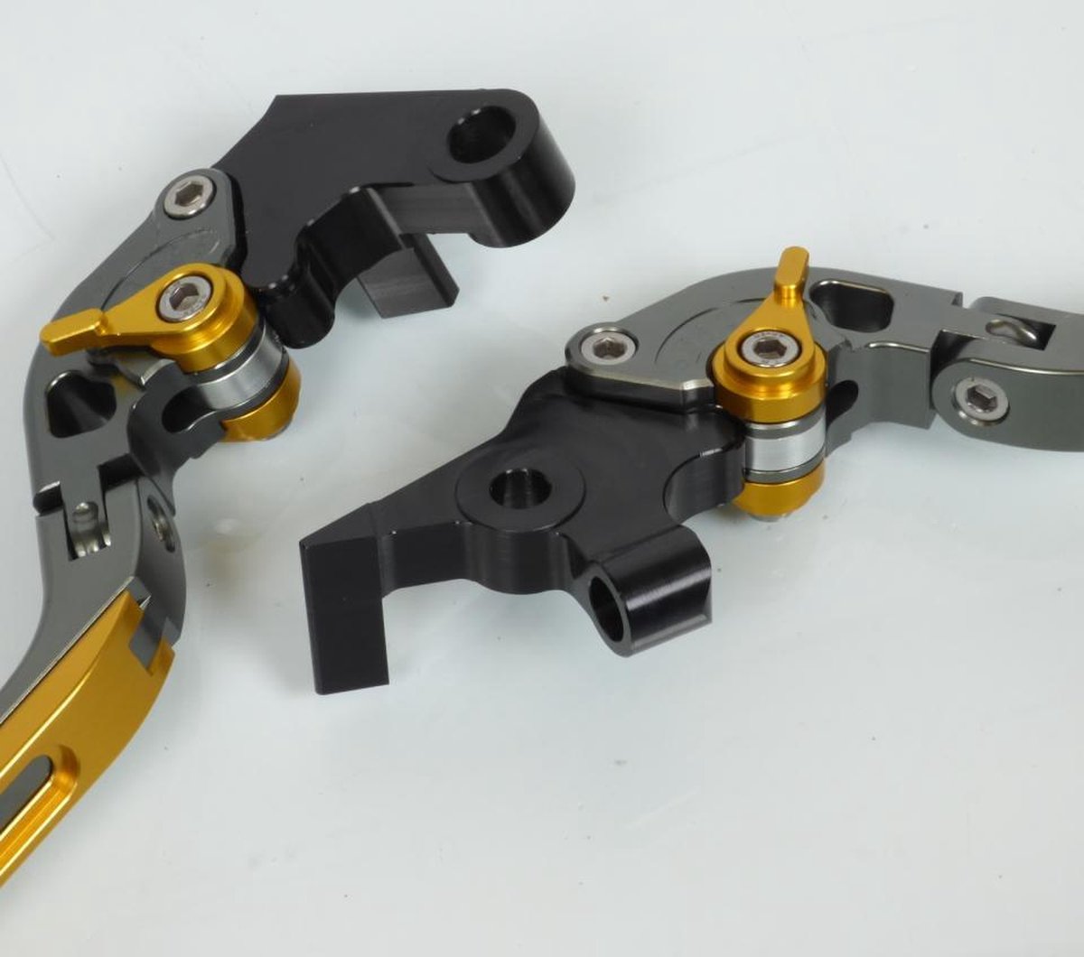 Levier frein droit Mad pour Moto Yamaha 800 FZ8 2013 à 2016 101Y020TG / folder or Neuf