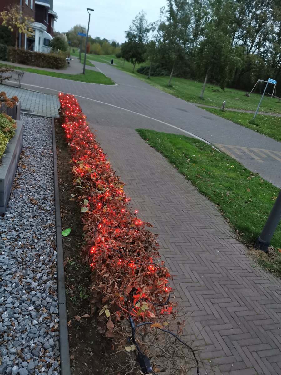 1+1 GRATIS !! LD22-10 : Lichtsnoer 200 oranje leds, 20 mtr, 8 programma’s & afstandsbediening, doorkoppelbaar, IP44, binnen/buiten
