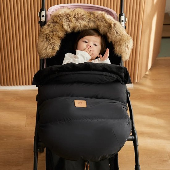 Bloominggoods® Voetenzak - Universeel - Voetenzak voor Kinderwagen/Buggy - 0-24 Maanden - Zwart - Warm en Windproof - 4 Openingen - 2 Ritsen - Zwart - Flanel - Warm en Wasbaar van Bloom — afbeelding 3