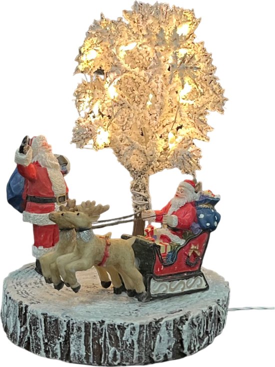 Kerstmannen, Rendieren & Verlichte Boom