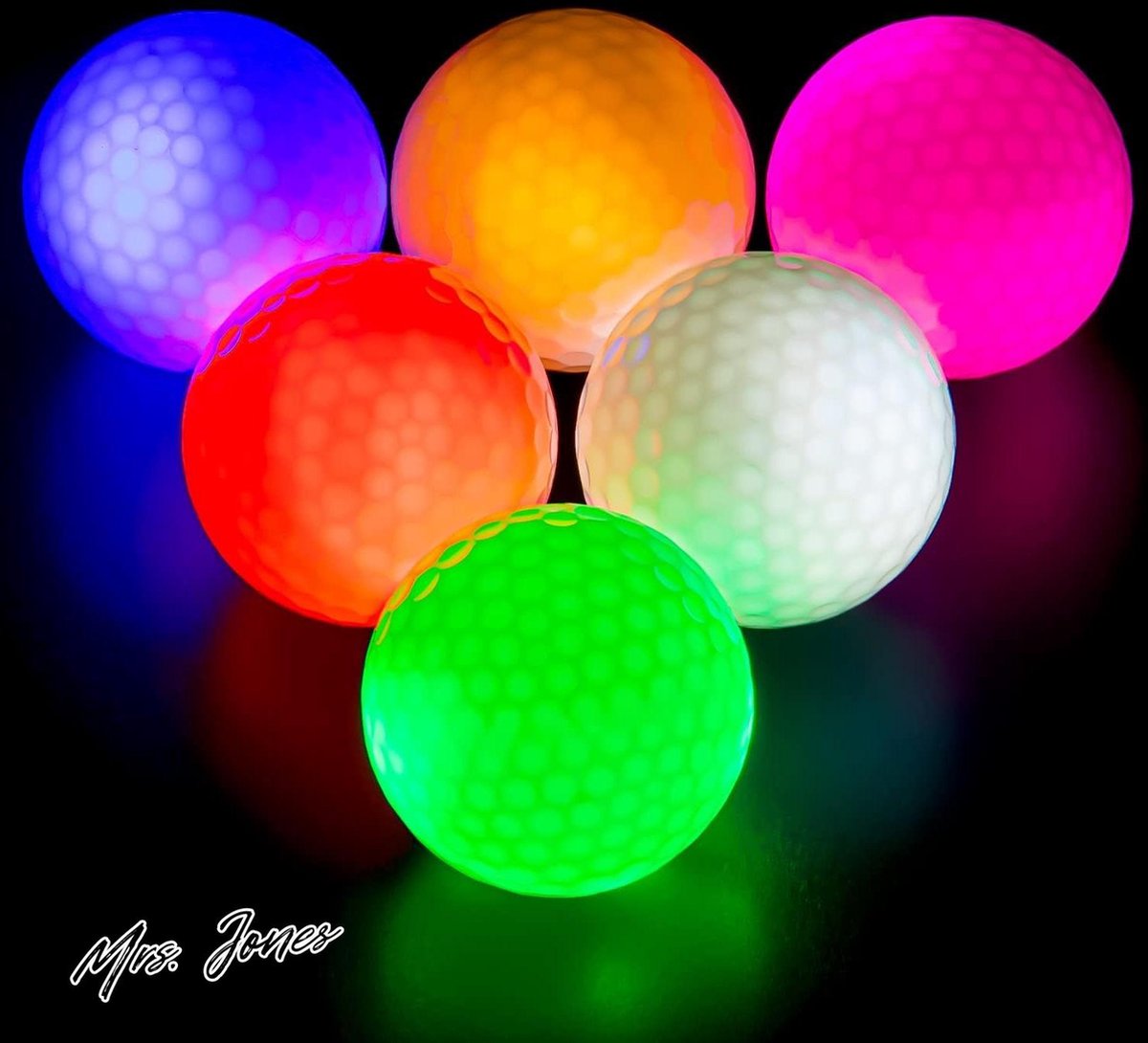 Mrs. Jones Led-golfballen kleurrijk lichtup golfballen voor in het donker lichtgevende golfballen perfect voor nachttraining en golf-langeafstandsschieten golfballen roze rood blauw groen - nachttraining golfballen .