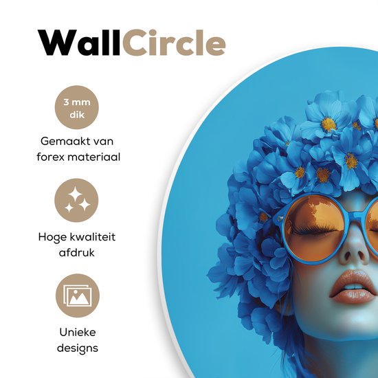 WallCircle® Wandcirkel 30x30 cm - Muurcirkel Vrouw - Bloem - Blauw - Modern - Bril - Portret - Muurdecoratie woonkamer - Wanddecoratie slaapkamer - Kamer decoratie accessoires - Ronde schilderijen