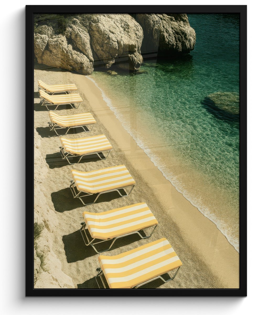 FrameYourWall Poster in lijst - Fotolijst 50x70 cm - Posters - Strandbedden - Zee - Stenen - Baai - Posterlijst zwart - Decoratie - Wanddecoratie woonkamer - Muurdecoratie slaapkamer Strandbedden - Rotsen - Zee