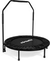 Zwarte VirtuFit fitness trampoline met handvat en opvouwbare poten.