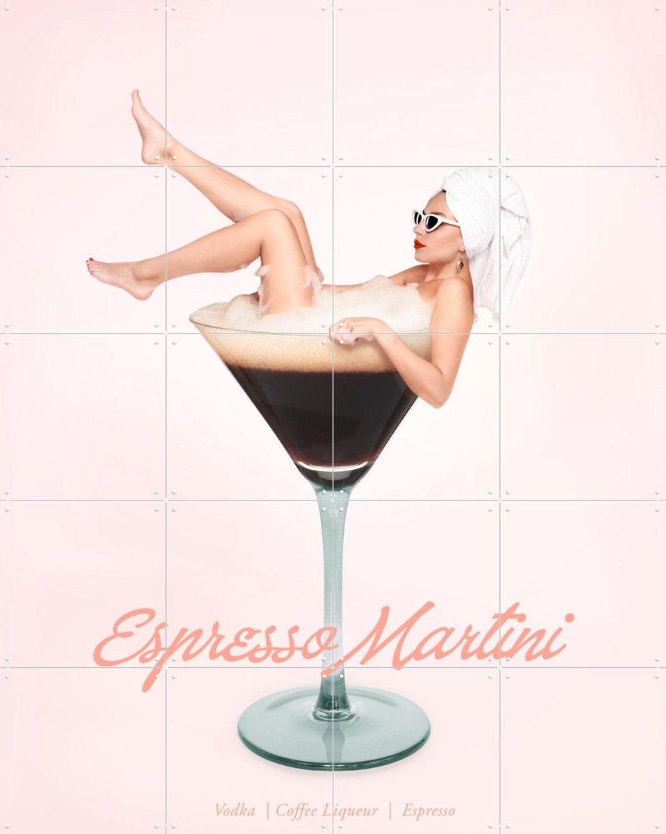 IXXI Espresso Martini, Paul Fuentes - 80 x 100 cm - Gratis ophangtool - Grote wanddecoratie en posters - Pop art, Fotografie, Speels, Grafisch
