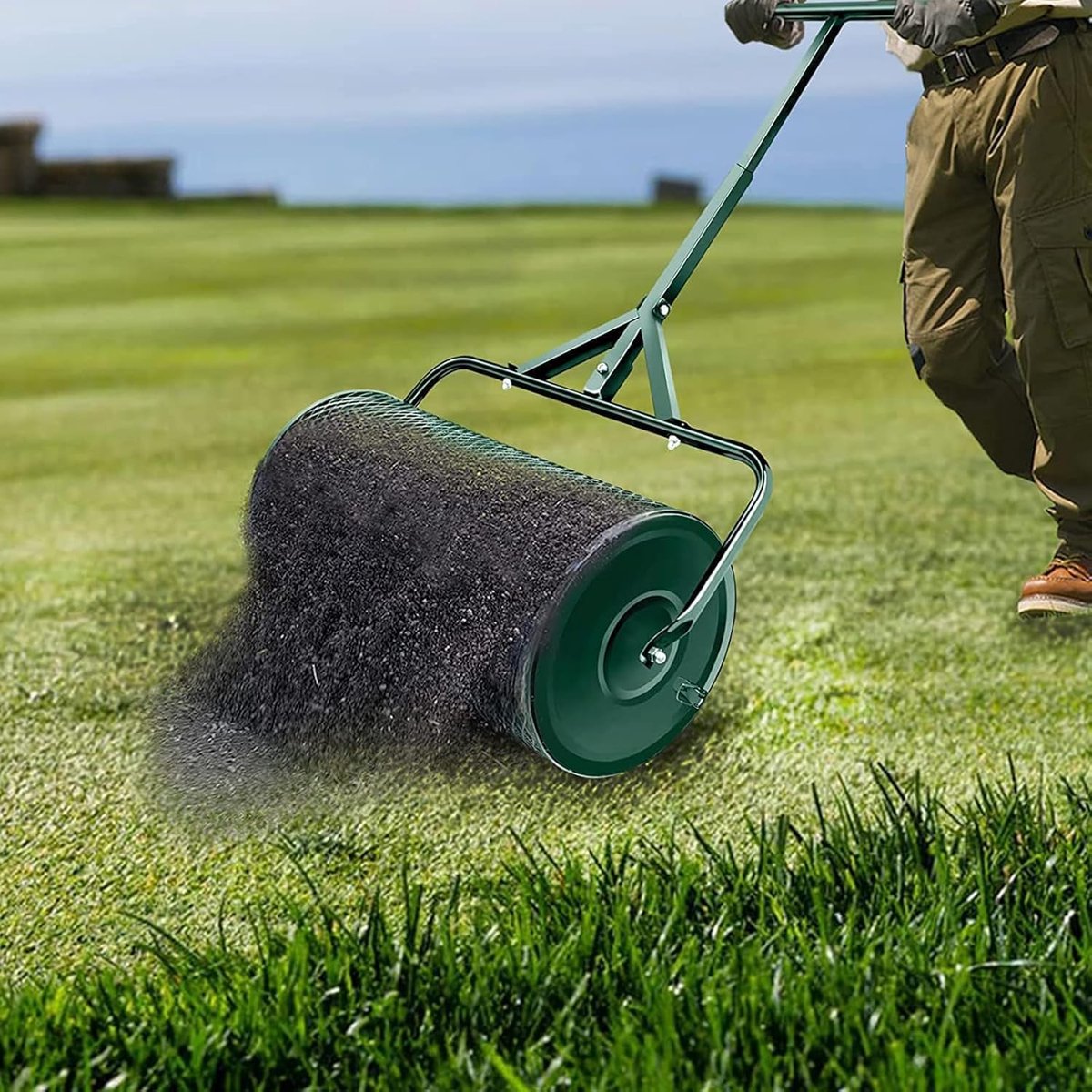 Compost Strooier - Gazonroller Grondverbeteraar - Gazon Onderhoud - Versterkt Metalen Gaas - 60 cm Breed - Groen
