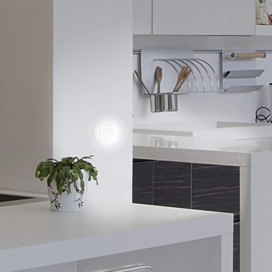 Nachtlampje met Bewegingssensor en Schemerlicht - LED Stopcontactlamp voor Veiligheid in Huizen van Merkloos — afbeelding 2