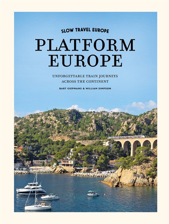 Boek 'Platform Europe Slow Travel' met treinreis over aquaduct in Frankrijk.