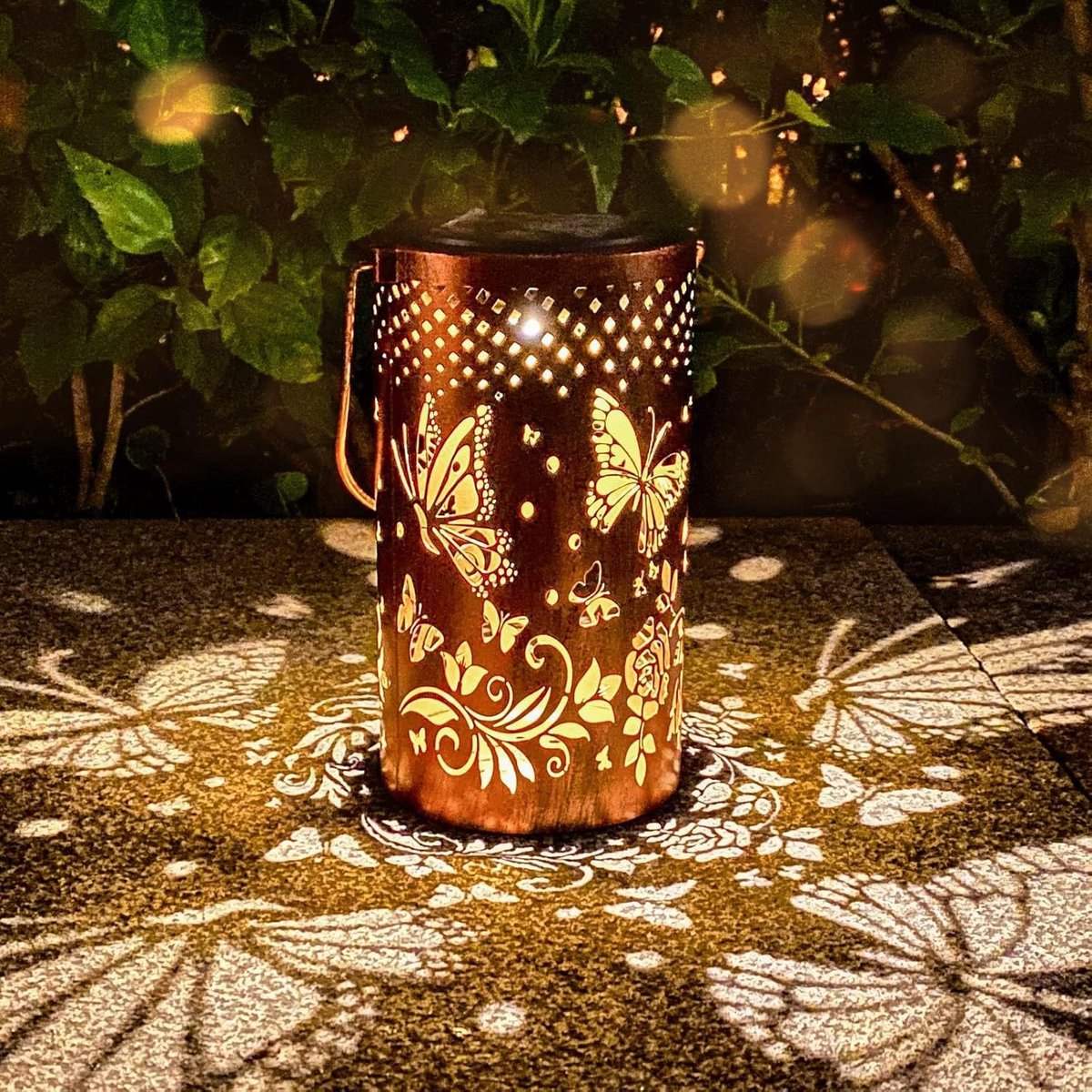 Metalen LED Sfeerverlichting voor Tuin, Patio, Portiek en Balkon Decoratie - Decoratieve lantaarns op zonne-energie - C-vlinder