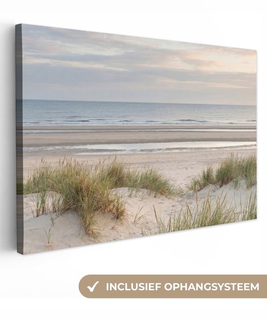 Canvas schilderij 120x80 cm - Exclusieve wanddecoratie Zandstrand - Bewolkt - Duinen - Muurdecoratie woonkamer - Slaapkamer decoratie - Kamer accessoires - Schilderijen op canvas