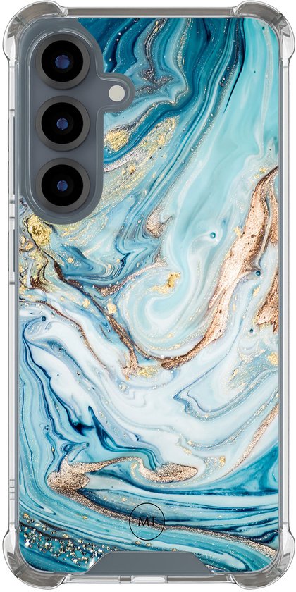 Coque de téléphone avec motif marbre bleu et doré, bordure transparente et caméras visibles.