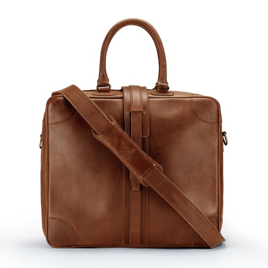 Le sac de voyage DE LAMASSU® (Cassian) en cuir de vache – sac de voyage d'affaires avec ouverture à 180° et bandoulière