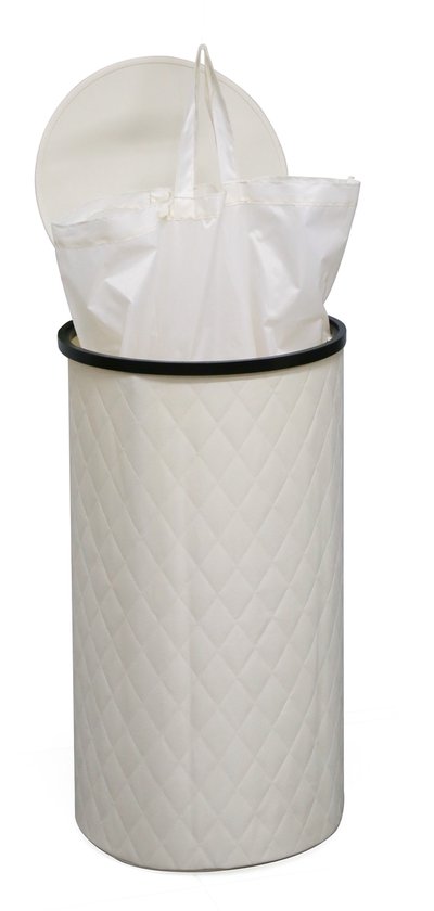 Crèmekleurige MAZAZU wasmand met ruitpatroon en deksel, met waszak erin.