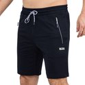 Donkerblauwe korte broek met trekkoord, ritssluitingen en 'SJS' logo. Van voren gezien.
