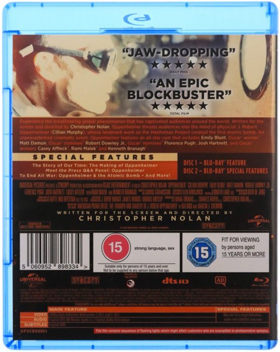 Achterkant Blu-ray hoesje van Oppenheimer met tekst, recensies en speciale features.