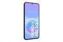 Galaxy A57 5G smartphone met paars-blauwe achtergrond.