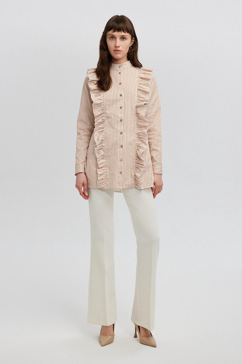 Touché Privé - Overhemd met ruches - Beige - Dames