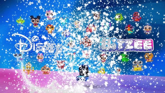 Een explosie van heldere, pixelachtige Disney personages, met het Disney en Bitzee logo op een blauwe achtergrond met sterren.