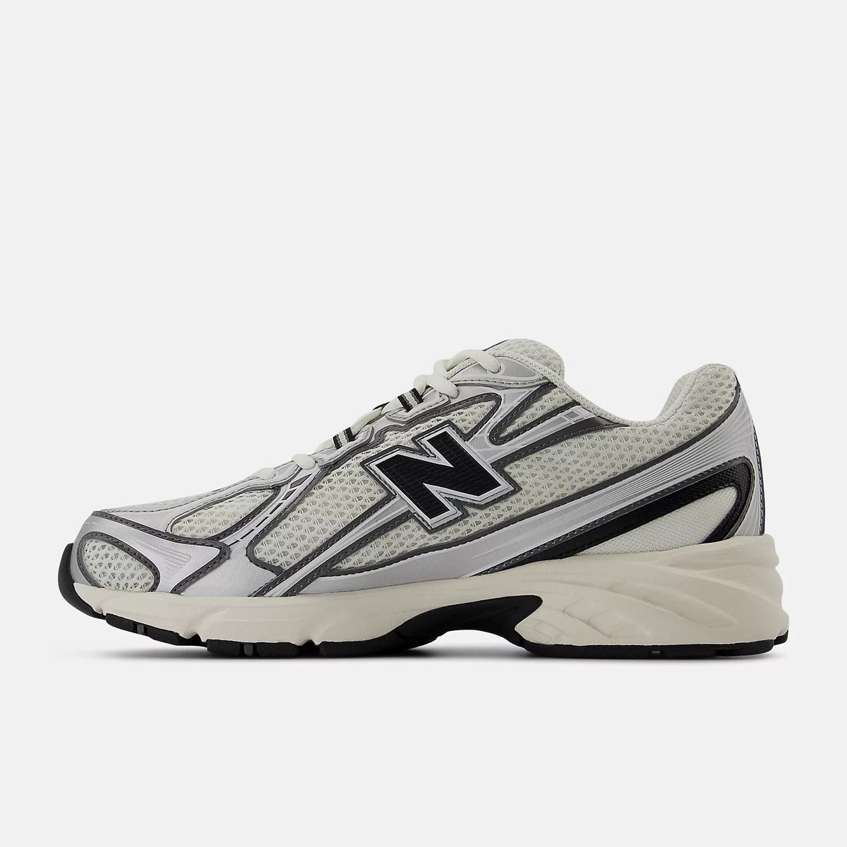 New Balance 740 Sneakers Unisex Sea Salt Zwart