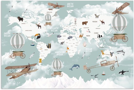 Carte du monde détaillée avec des avions, des montgolfières, des baleines et des animaux terrestres, sur fond bleu-gris avec des nuages et des montagnes.