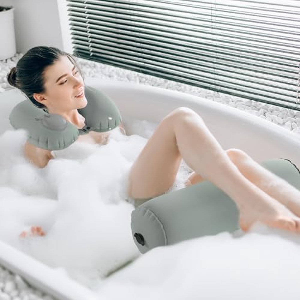 U-vormig full-body badkussen voor maximale ontspanning in bad