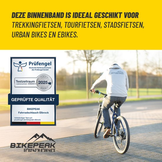 Man met fiets, draagt een hoodie met BikePeak logo. Ideaal voor stads- en e-bikes.