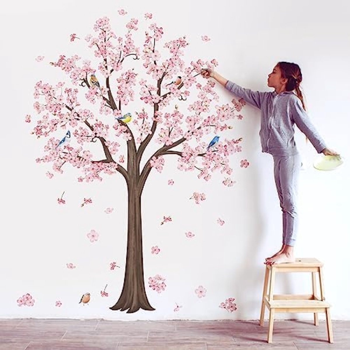 PromoHome Grote Roze Bloesemboom Muursticker Set met Vogels - Bloementak Wanddecoratie voor Babykamer, Slaapkamer en Woonkamer - Zelfklevende Muur Tattoo voor TV Achtergrond