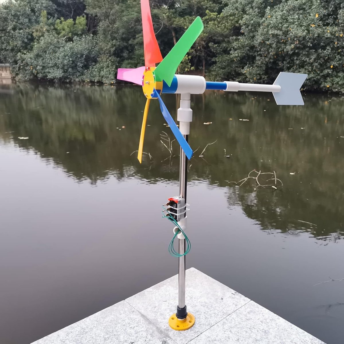 Windturbine Generator Kit voor Tuin met Verlichte Lichtstrip - 46 cm Diameter