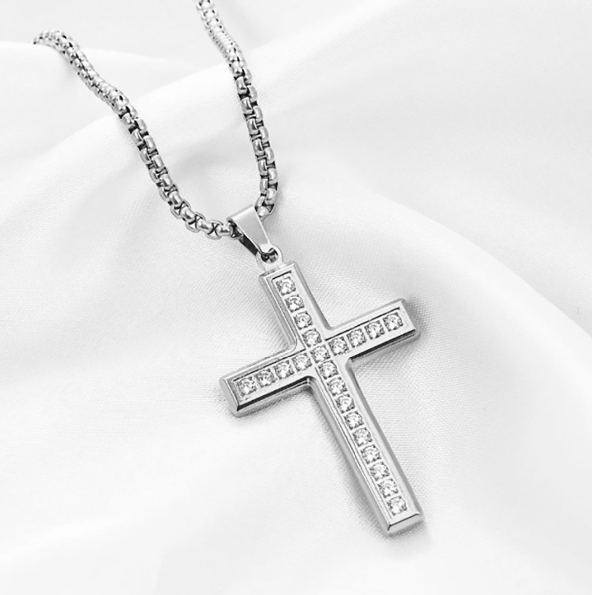 Actie4you® - Diamond Cross - 60 cm - Ketting Dames en Heren - Cadeau – Kruis – Ketting – Zilver