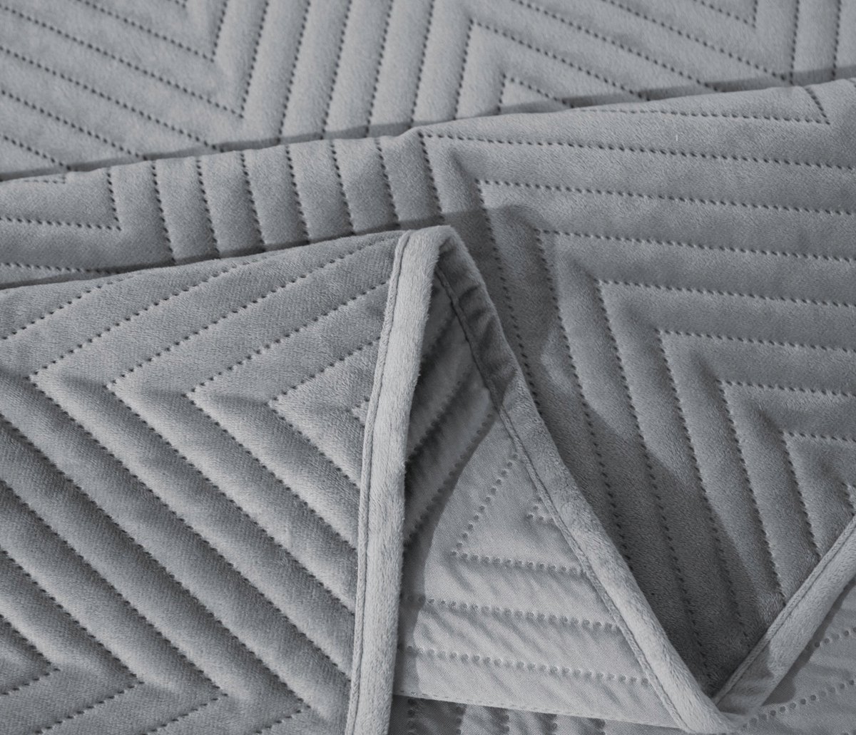 Luxe Wattenaarde Pluche Sprei 200x220cm - Stijlvol & Dubbelzijdig