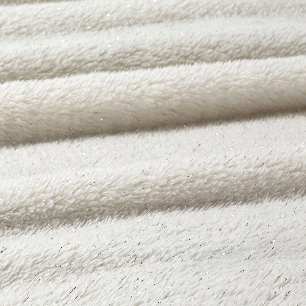 Zachte Microvezel Plaid 150x200cm met Zilveren Draden - Warm & Stijlvol
