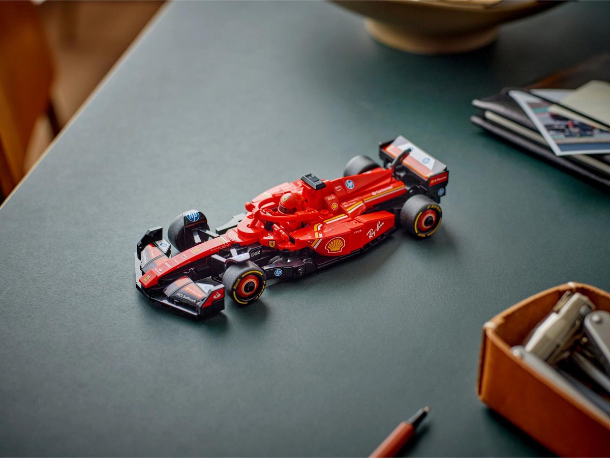 LEGO Speed Champions Ferrari SF-24 F1 Racewagen Set - 77242 — afbeelding 7
