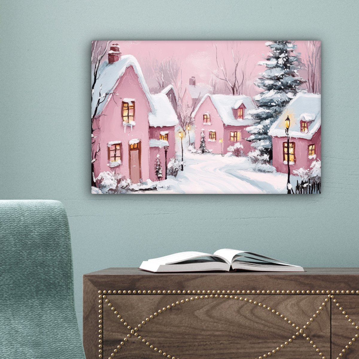Canvas schilderij 30x20 cm - Wanddecoratie Kerstdorp - Roze - Winter - Sneeuw - Huizen - Muurdecoratie woonkamer - Slaapkamer decoratie - Kamer accessoires - Schilderijen op canvas - Kerstdecoratie voor binnen - Kerstversiering - Kerstmis versiering – foto 3