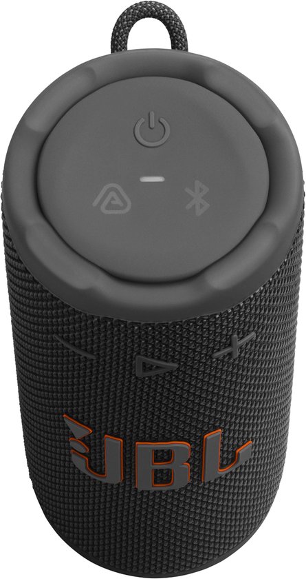 Zwarte JBL draagbare speaker met oranje JBL logo en grijze knoppen bovenop.