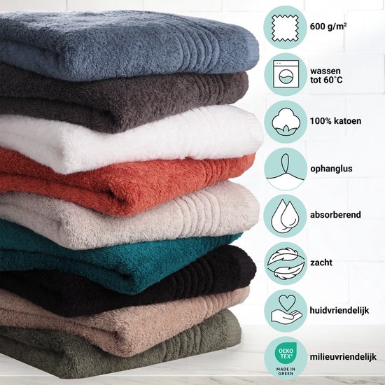Pile de huit serviettes de différentes couleurs : bleu, gris, blanc, rouille, beige, bleu sarcelle, noir et marron. À côté de la pile se trouvent des icônes d'information sur les serviettes.