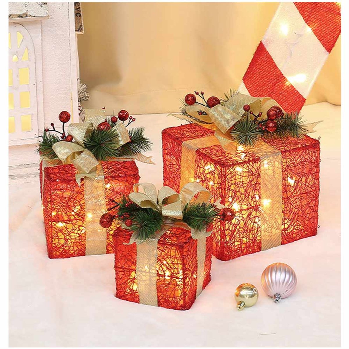 Set van 3 verlichte geschenkdozen-Met LED kerstdecoratie pakjesverlichting-Decoratieve verlichting voor geschenkdozen-Verlichte deco cadeaudozen-kerstboomdecoratie voor binnen-Kerstmis, advent, winter, kerstboom, decoratie, verlichting(Rood)