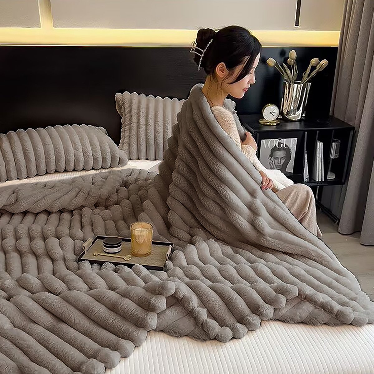 CALIYO Fleece deken 150 x 200 cm - Superzacht - Plaid voor Bank, Bed of Woonkamer Decoratie - Dekens - Plaids - Dekentje - Geribbeld - Grijs