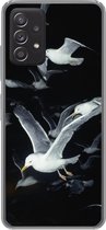 Geschikt voor Samsung Galaxy A53 5G hoesje - Vogel - Zwart - Zwerm - Siliconen Telefoonhoesje