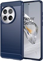 Geborsteld TPU Hoesje Geschikt voor OnePlus 12 | Beschermhoes | Back Cover | Flexibel TPU | Stijlvol Carbon | Dun | Blauw