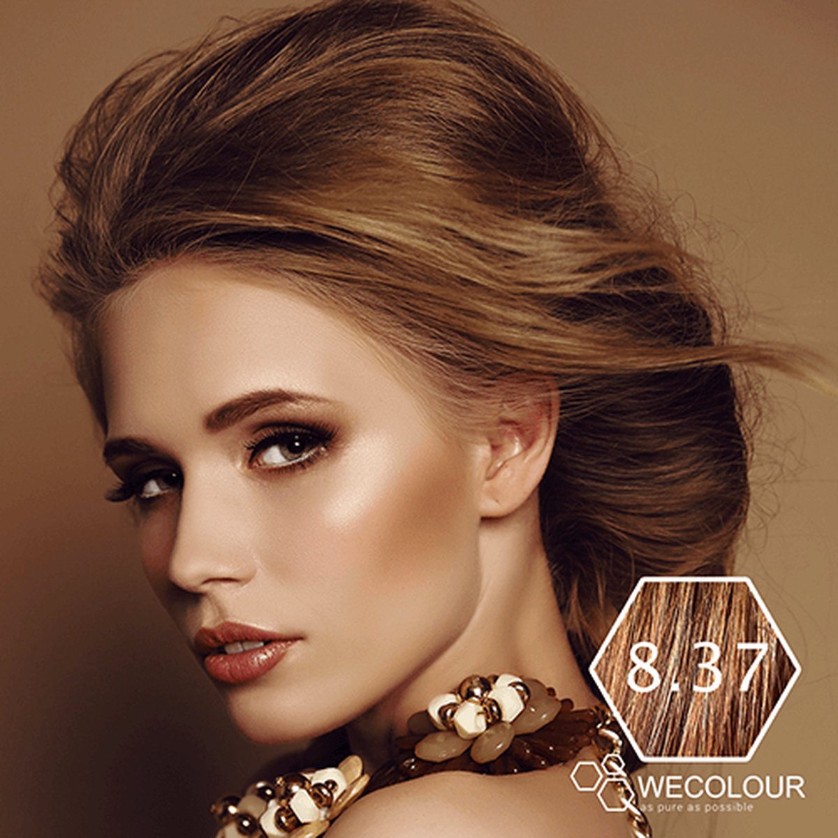 Wecolour - Kleuring - Haarkleuring - Haarkleur - Amandel blond 8.37 - Kapperskwaliteit Haarverf