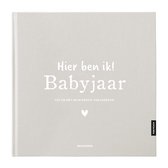 PINKPEACH - Babyjaar Invulboek - 0-12 maanden - Linnen - Zand - Vernieuwd 2024