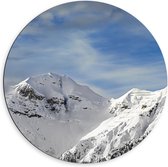 Dibond Muurcirkel - Bergen - Sneeuw - Wolken - 60x60 cm Foto op Aluminium Muurcirkel (met ophangsysteem)