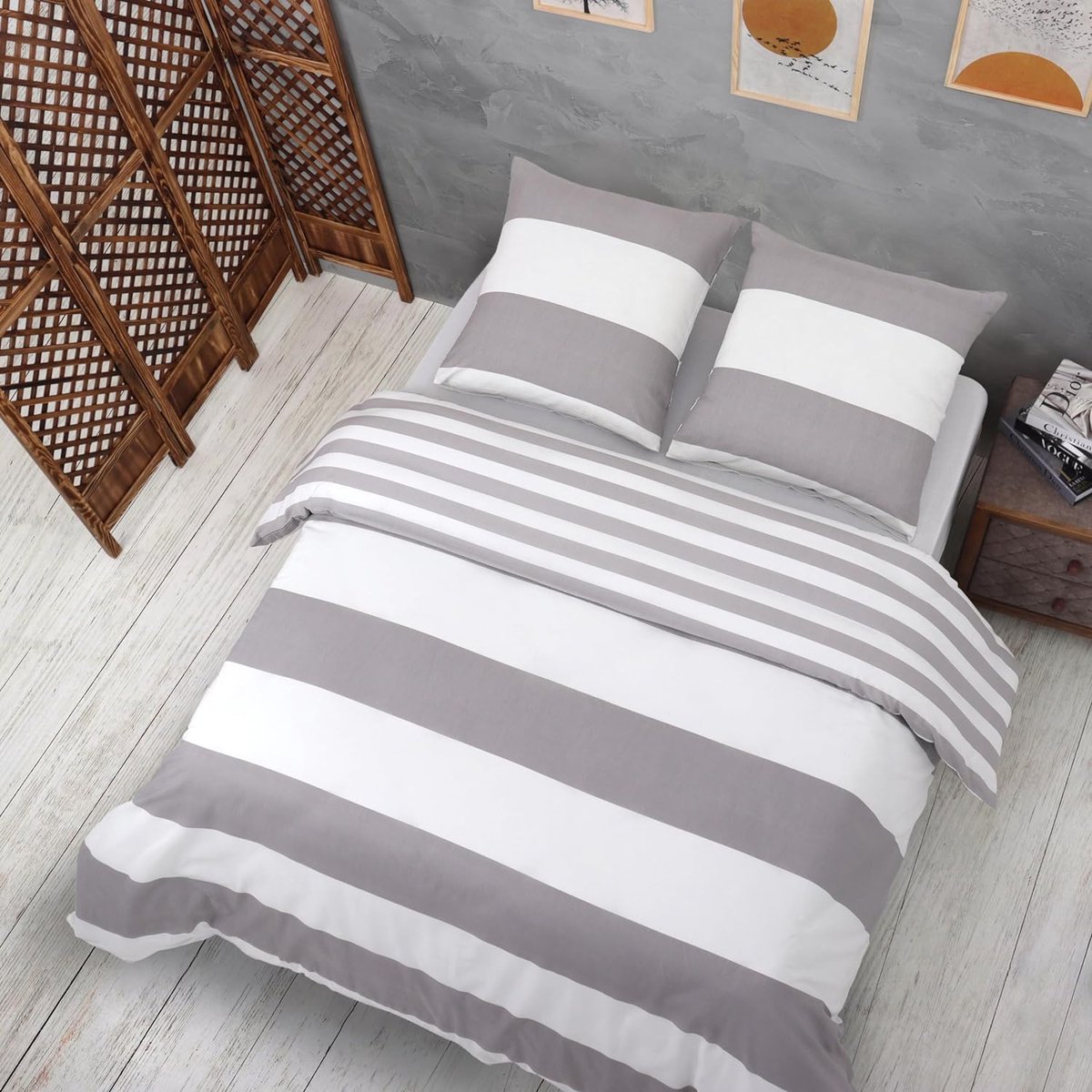 Beddengoed 140x200 2-delig grijs & wit - Oeko-TEX 80% katoen & 20% polyester, 1x dekbedovertrek met ritssluiting + 1x kussensloop 65x65 met envelopsluiting, nog model.