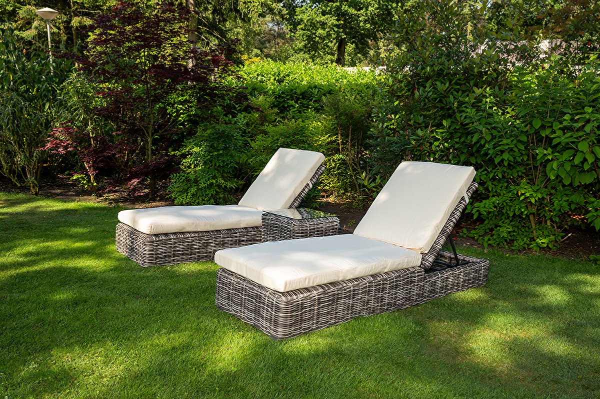 Ligbeddenset 3-delig - Antraciet wicker / Crèmekleurige kussens - met bijzettafel