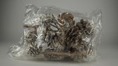Kerstdecoraties - Dennenappels 3 Stuks Karamel Wax 35 Cm