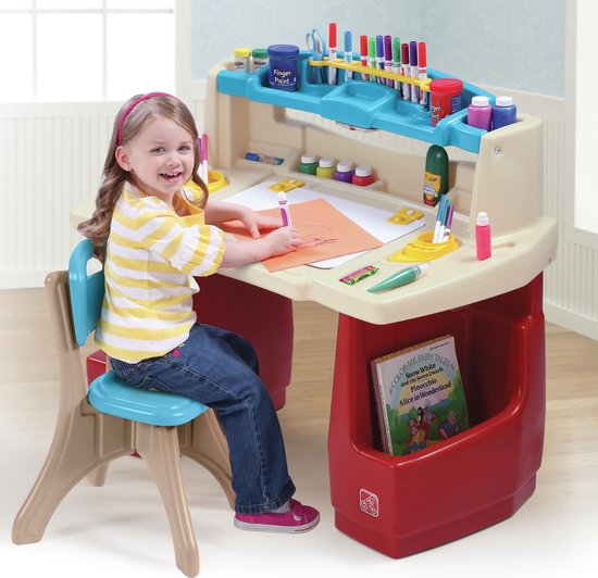 2 delige kindertafel  en stoelenset met doe het zelf stickers