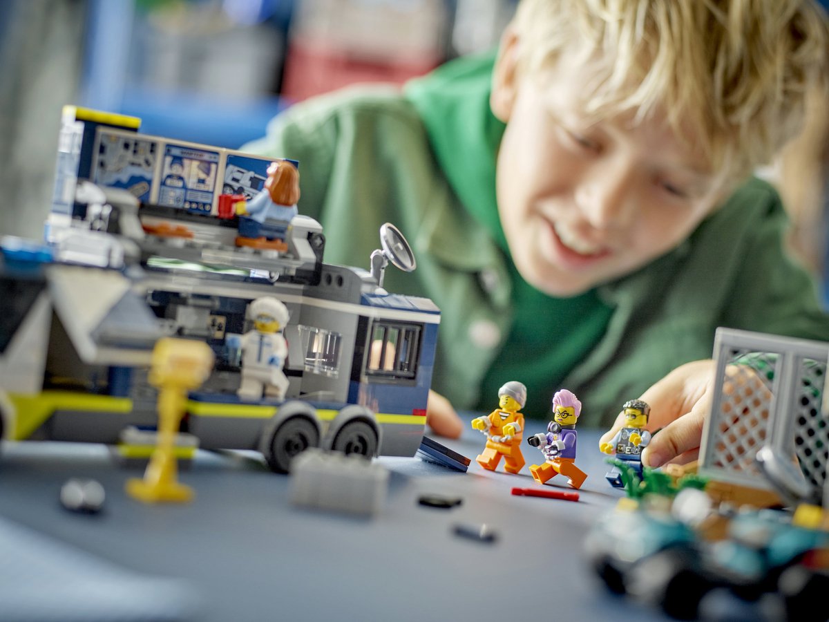 LEGO 60418 City Politielaboratorium in truck Politie Speelgoed voor Kinderen vanaf 7 jaar — afbeelding 4