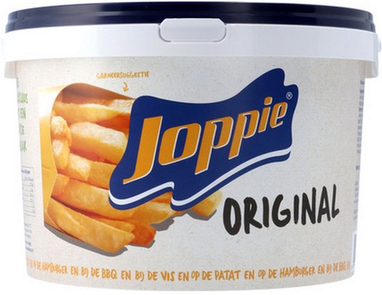 Witte emmer Joppie Original saus met een afbeelding van goudbruine frietjes en het blauwe Joppie logo.